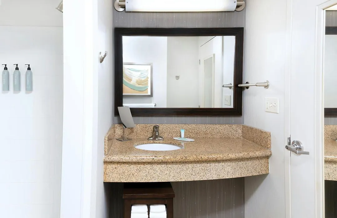 Courtyard By Marriott Sioux Falls-1