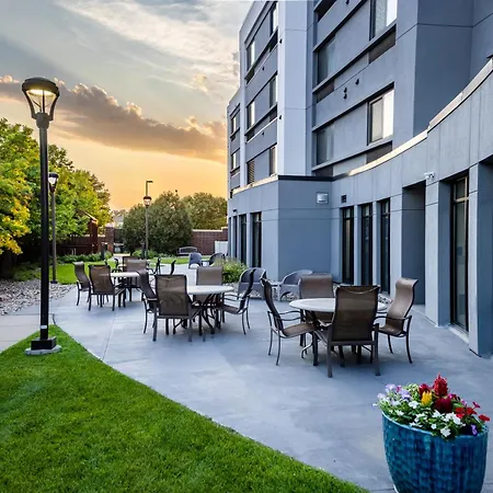 Courtyard By Marriott Sioux Falls-3