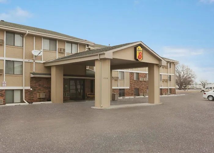 Super 8 By Wyndham Sioux Falls Near Convention Center